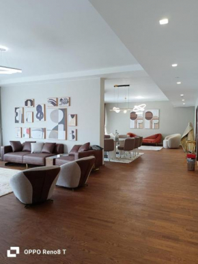 luxury apartment three bedrooms three bathrooms
